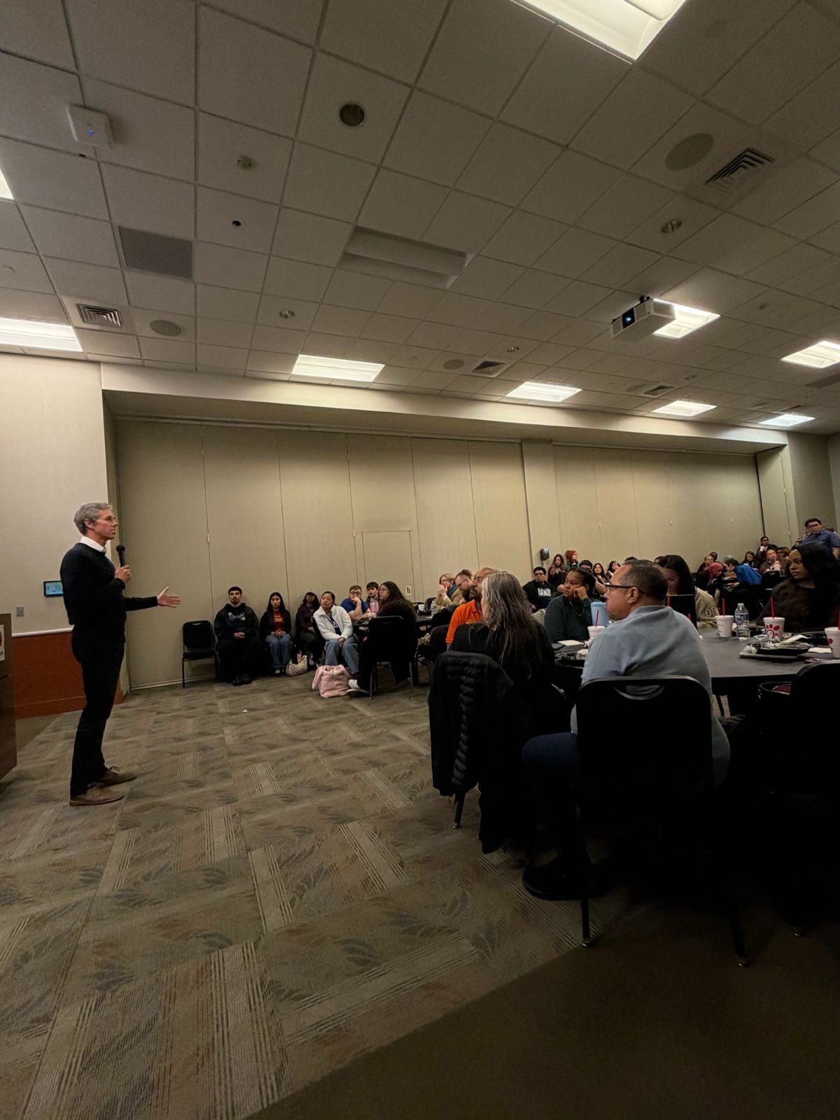 Beto speaking at the UHD Democrats town hall.